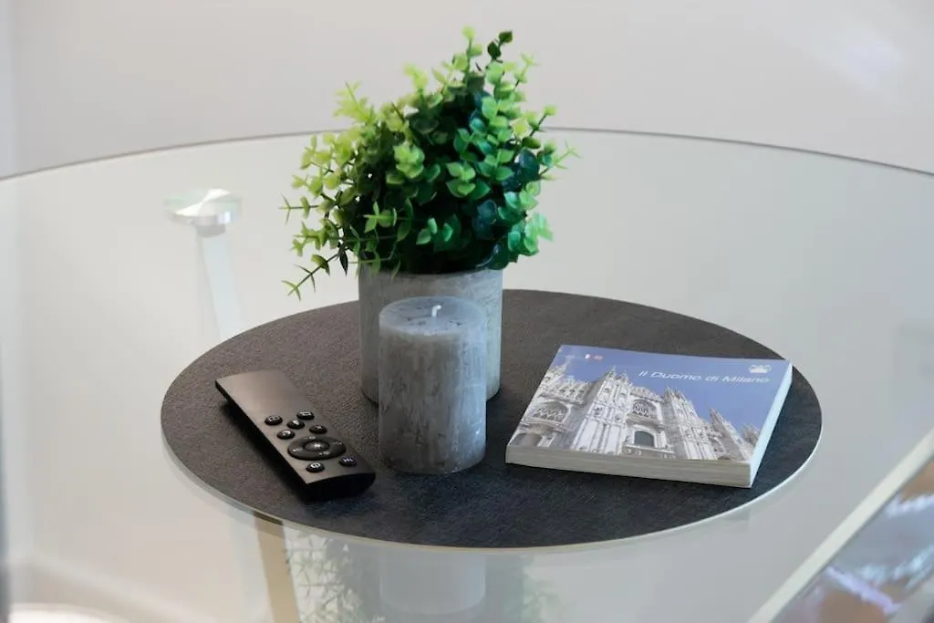 Milano Centrale - Comfort Suite Con Terrazza 米兰