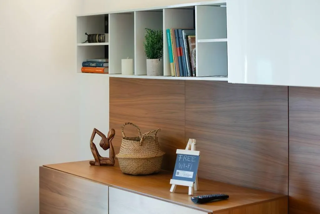 Milano Centrale - Comfort Suite Con Terrazza Apartamento Milão